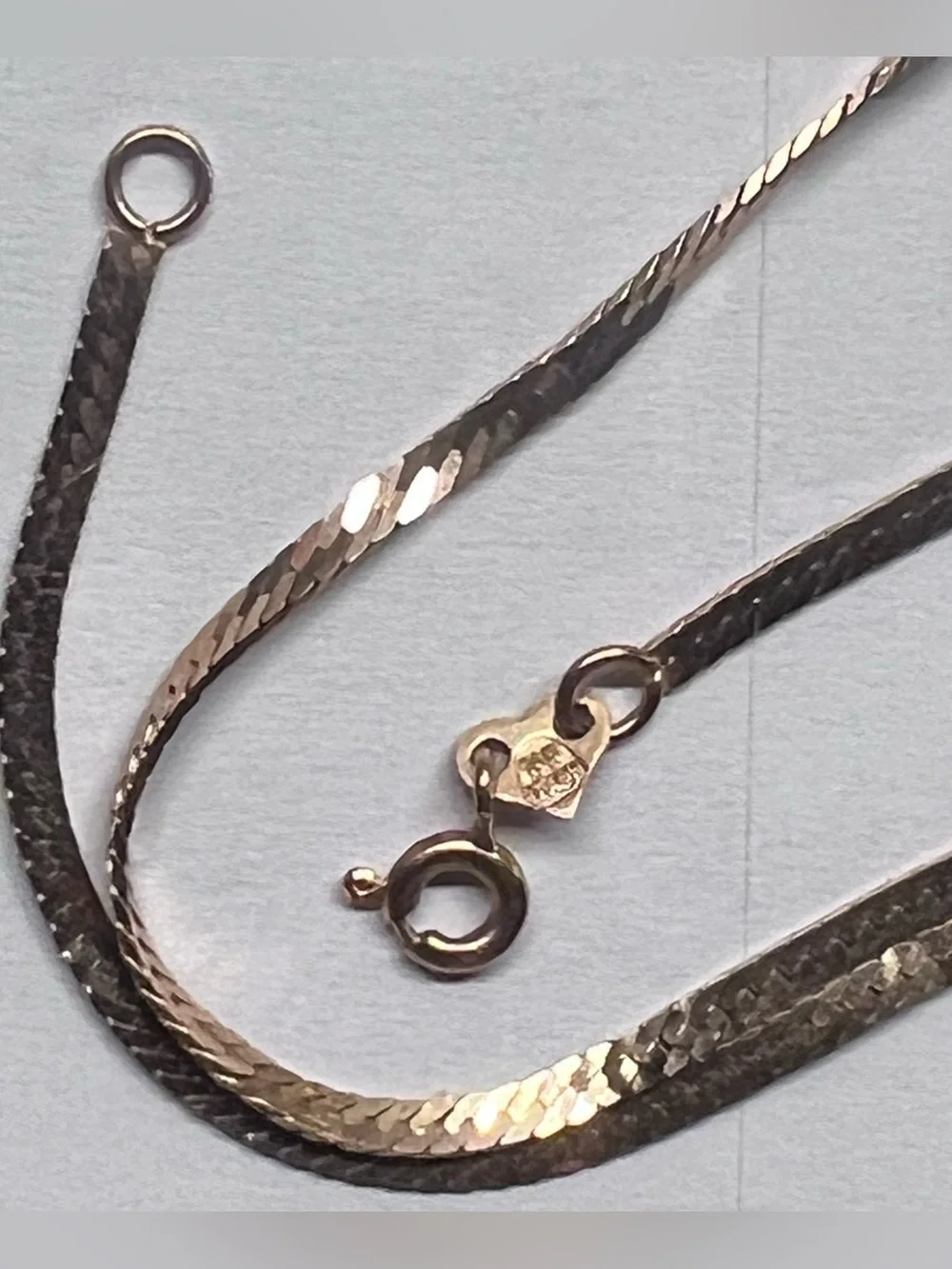 30” 14K 8.3g yellow gold ITALY chain necklace late 70s vintage HERRINGBONE flat